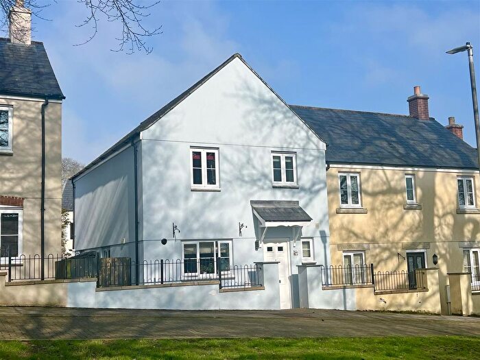 3 Bedroom Semi-Detached House For Sale In Orchard Way, Duporth, Duporth, PL26