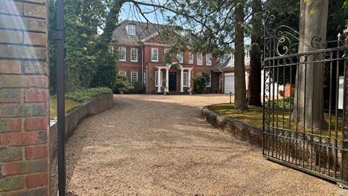 7 Bedroom Detached House To Rent In Queens Drive, Leatherhead, KT22