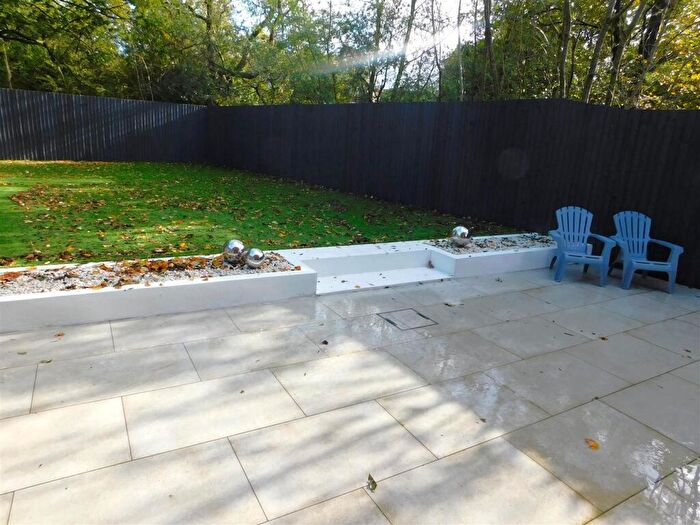 3 Bedroom Detached House For Sale In Maltby Court, Lees, Oldham, OL4