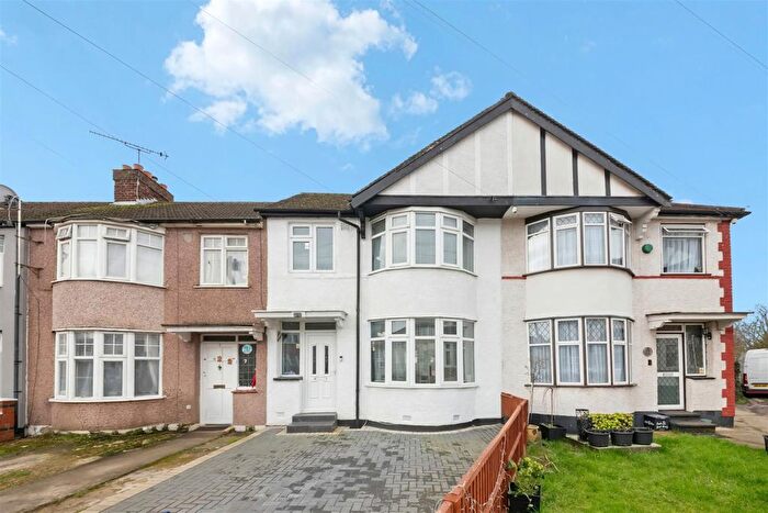 3 Bedroom Terraced House For Sale In Rose Gardens, Southall, UB1