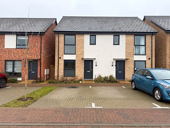 3 Bedroom Semi Detached House To Rent In Victoria Drive, Glebe Farm, MK17