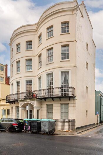 2 Bedroom Apartment To Rent In Waterloo Street, Hove, BN3