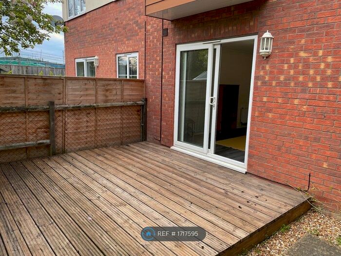 1 Bedroom Flat To Rent In New Road, Harston, Cambridge, CB22