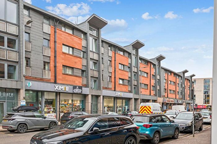 2 Bedroom Flat For Sale In Dumbarton Road, Flat /, Partick, Glasgow, G11