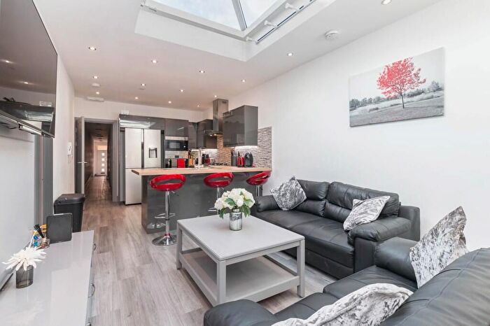 6 Bedroom Terraced House To Rent In Teignmouth Road, Selly Oak, Birmingham, B29
