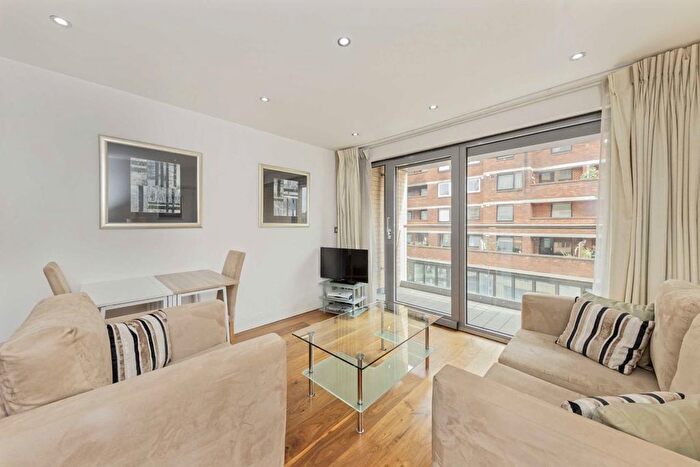 1 Bedroom Flat To Rent In Vauxhall Bridge Road, London, SW1V