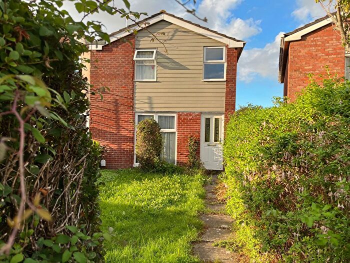3 Bedroom Semi-Detached House For Sale In Kestrel Drive, Weston-Super-Mare, BS22