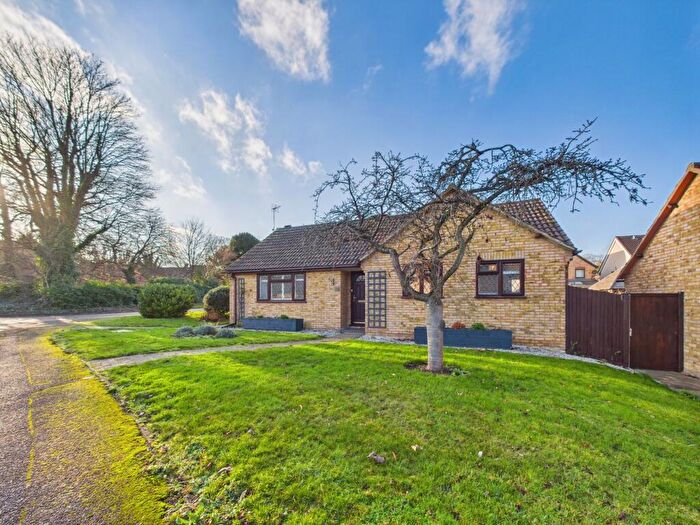 3 Bedroom Detached Bungalow For Sale In King James Way, Royston, SG8