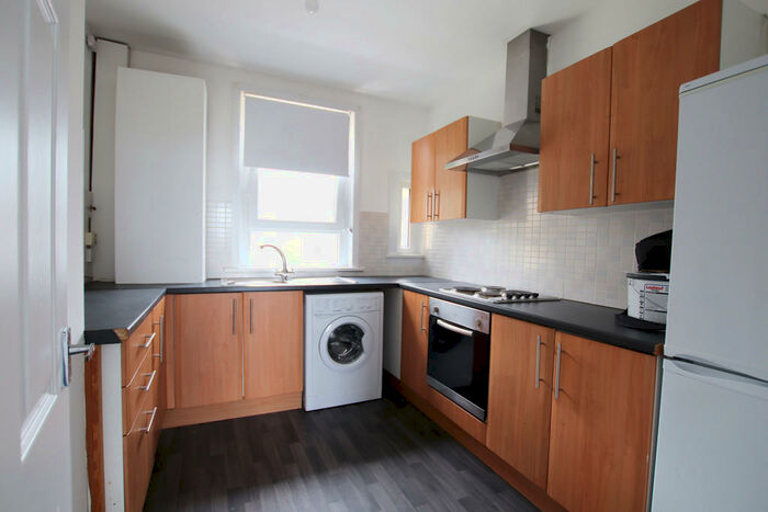 2 Bedroom Apartment To Rent In Ellesmere Street, G22
