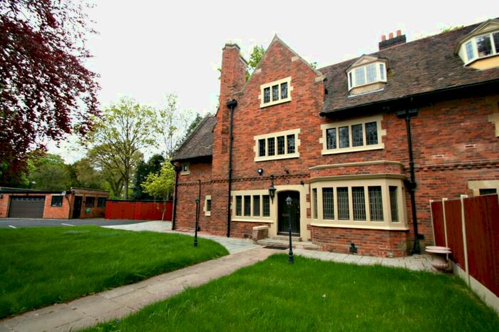 2 Bedroom Flat To Rent In Birnam, Rectory Lane, Birmingham, West Midlands, B36