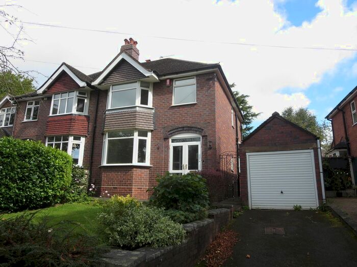 3 Bedroom Semi-Detached House To Rent In Beresford Crescent, Westlands, ST5