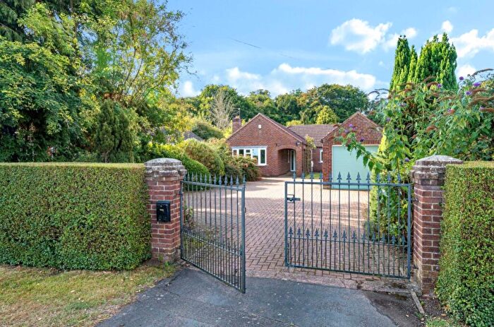 4 Bedroom Detached Bungalow For Sale In Lincoln Road, Branston, LN4