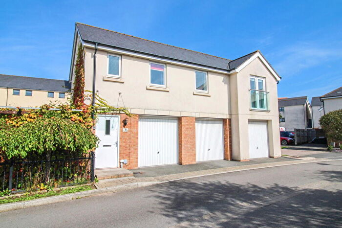 2 Bedroom Coach House For Sale In Kingfisher Road, Portishead, Portishead, Bristol, BS20