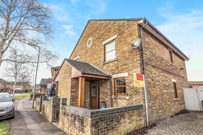 2 Bedroom Semi-Detached House To Rent In Brake Hill, East Oxford OX4