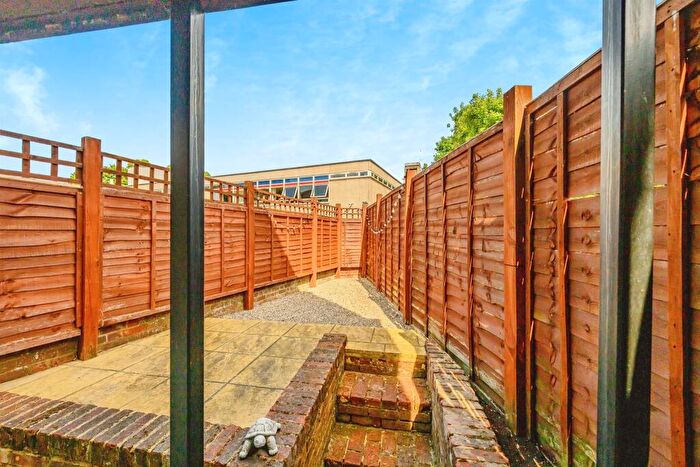 1 Bedroom Apartment For Sale In Alexandra Road, Hemel Hempstead, HP2