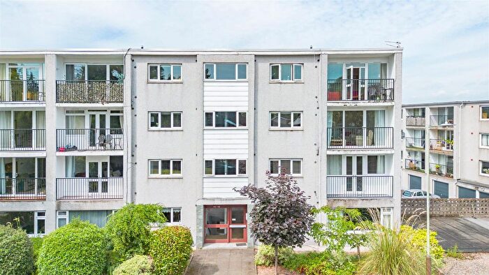 2 Bedroom Flat For Sale In Hay Street, Perth, PH1
