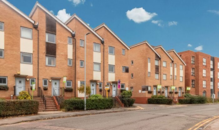 3 Bedroom Town House To Rent In Hawkins Road, Colchester, CO2