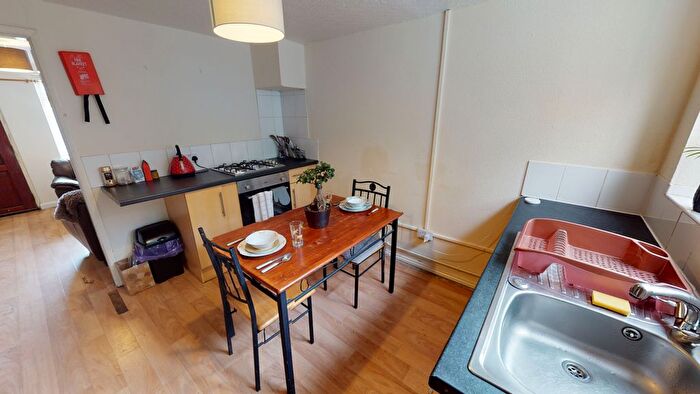 2 Bedroom Terraced House To Rent In Carholme Road, Lincoln, LN1