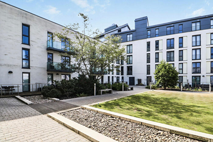 Flat To Rent In Hayes Apartments, The Hayes, Cardiff, CF10