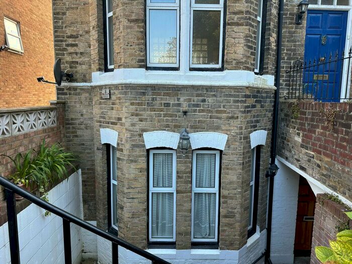 2 Bedroom Flat To Rent In Priory Gate Road, Dover, CT17