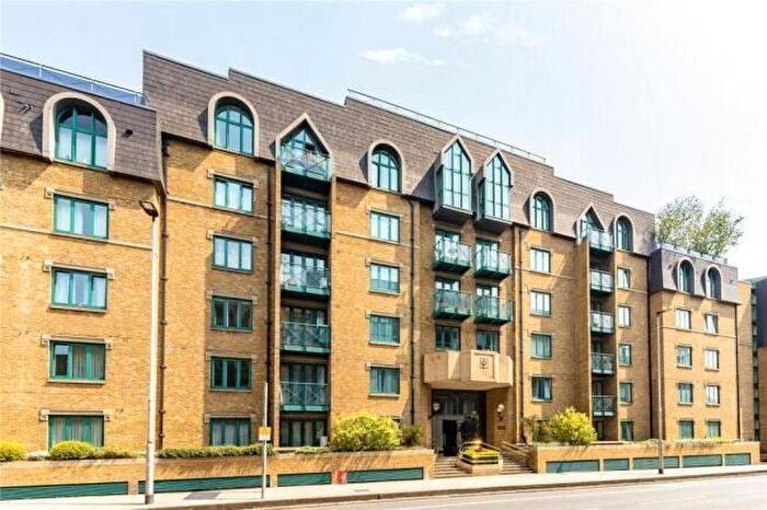 2 Bedroom Flat For Sale In Westminster Bridge Road, London, SE1