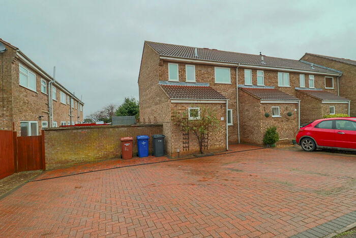 2 Bedroom End Of Terrace House To Rent In Collings Place, Newmarket, Suffolk, CB8