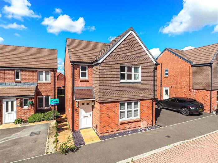 3 Bedroom Detached House For Sale In Eyles Road, Tidworth, SP9