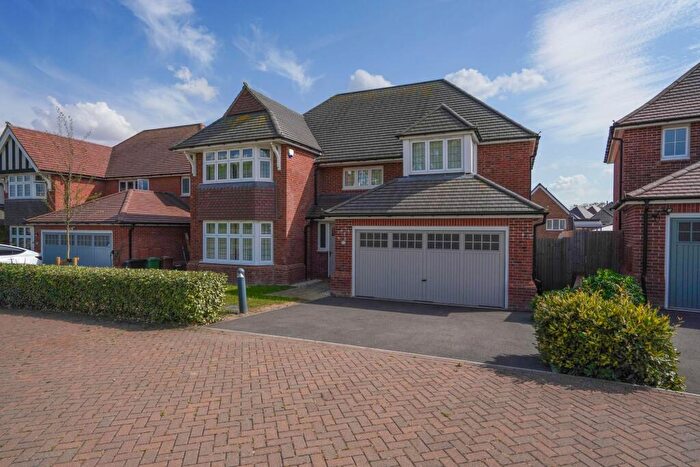 4 Bedroom Detached House For Sale In Dalton Close, Milton, OX13
