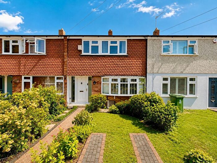 3 Bedroom Terraced House For Sale In Stansted Crescent, Bexley, DA5