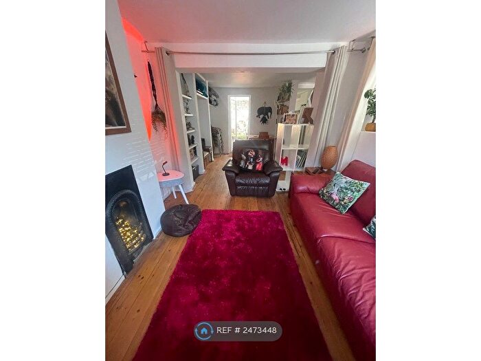 2 Bedroom Terraced House To Rent In Washington Street, Brighton, BN2