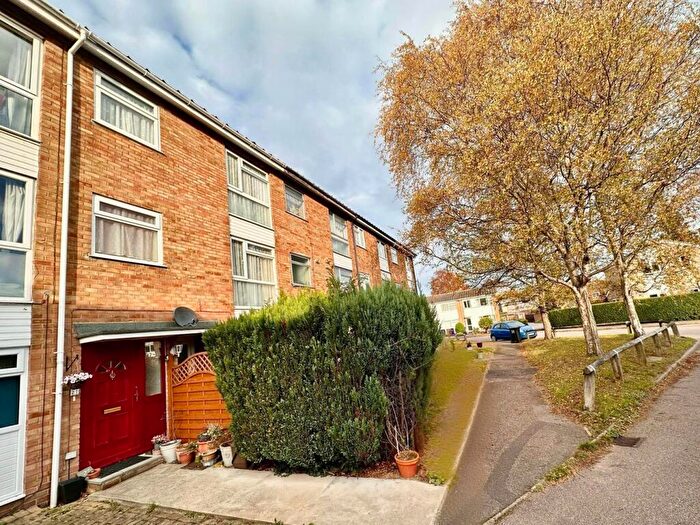 3 Bedroom Maisonette For Sale In The Gardens, Baldock, SG7
