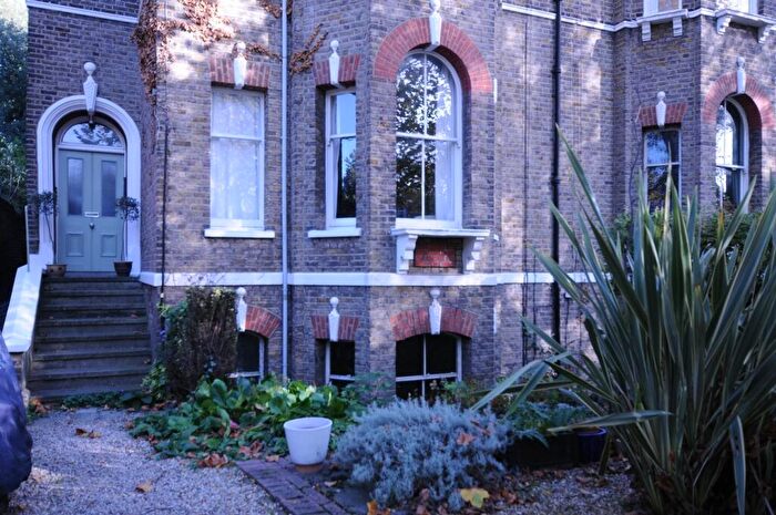 1 Bedroom Flat To Rent In Kidbrooke Grove, Blackheath, SE3