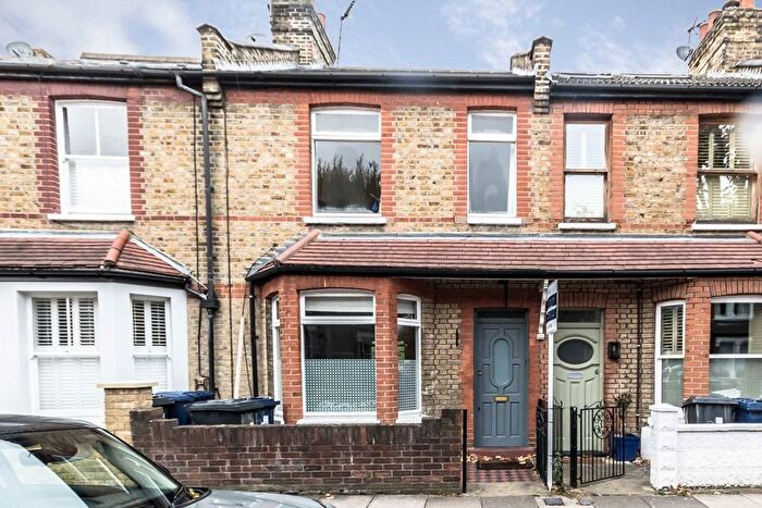 2 Bedroom Property To Rent In Salisbury Road, London, W13