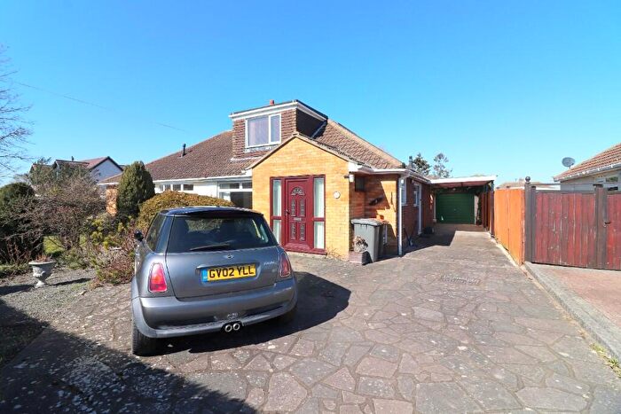 3 Bedroom Semi-Detached House For Sale In Norman Road, Barton Le Clay, Bedfordshire, MK45