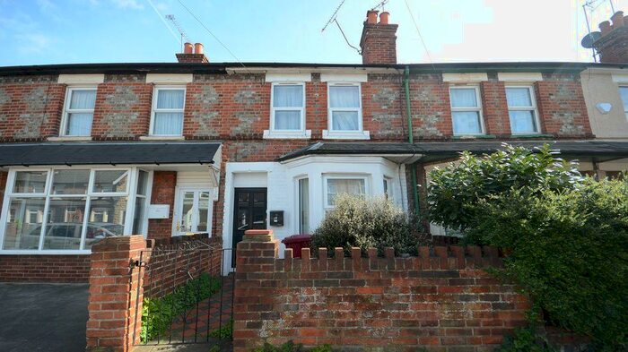 2 Bedroom Terraced House To Rent In Briants Avenue, Caversham, RG4