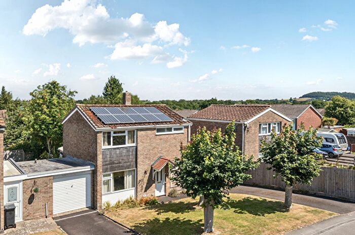 3 Bedroom Detached House For Sale In Fairway Rise, Chard, Somerset, TA20