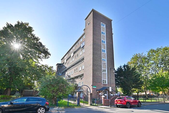 2 Bedroom Flat For Sale In Rotherfield Street, East Canonbury, London, N1