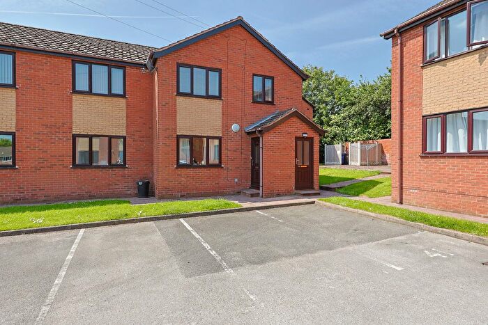 1 Bedroom Flat For Sale In Baycliff Drive, Brampton, Chesterfield, S40
