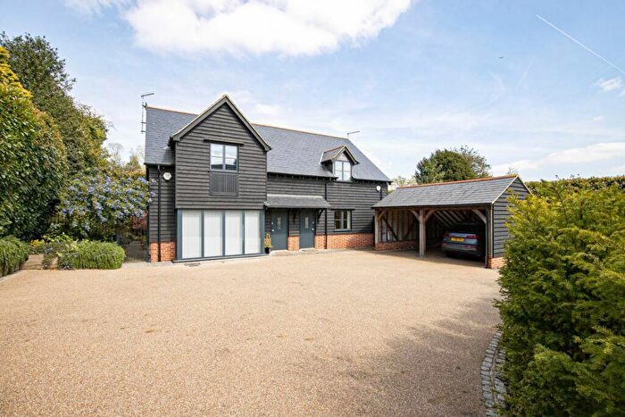 2 Bedroom Cottage To Rent In Kendal Avenue, Epping, CM16