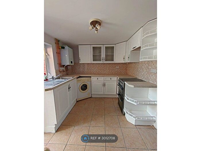 2 Bedroom End Terrace House To Rent In Goddens Cottages, Tonbridge, TN12