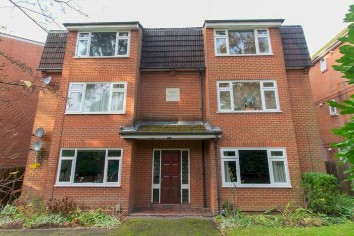2 Bedroom Flat To Rent In Priory Gardens, Park Road, Camberley, GU15