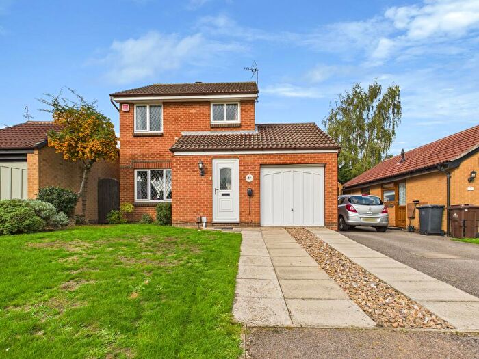 3 Bedroom Detached House To Rent In Gainsborough Close, Oakwood, Derby, Derbyshire, DE21