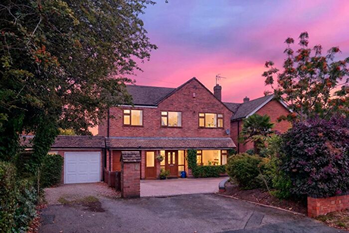 4 Bedroom Detached House For Sale In Leire, Lutterworth, Leicestershire, LE17
