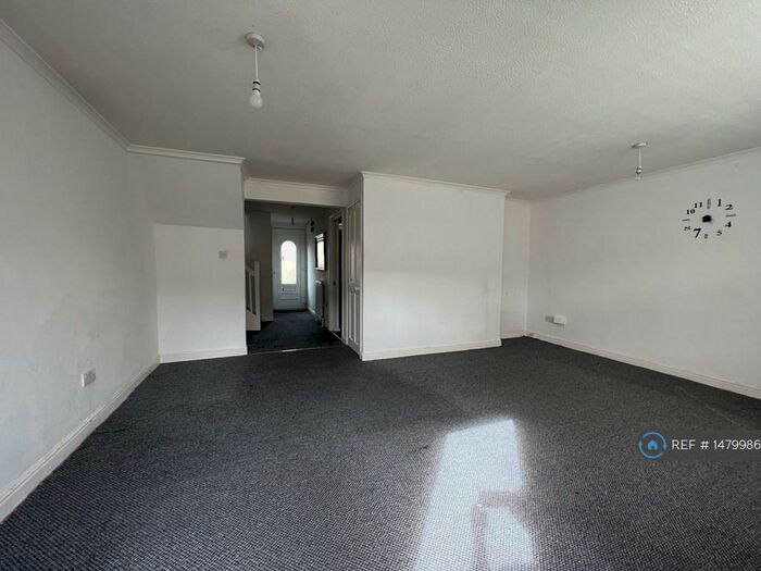 3 Bedroom Terraced House To Rent In Colgrove Place, Newcastle Upon Tyne, NE3