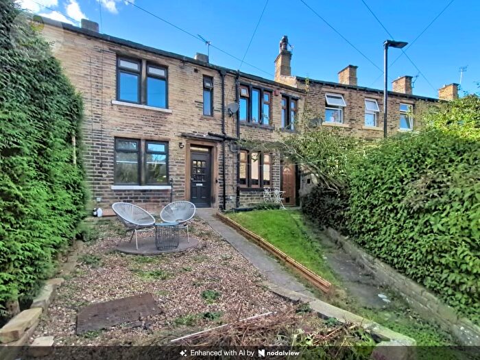 1 Bedroom Terraced House To Rent In Empsall Row, Brighouse, West Yorkshire, HD6