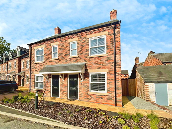 2 Bedroom Semi Detached House For Sale In Memorial Close, Church Gresley, DE11