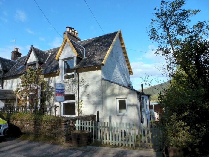 2 Bedroom Semi-Detached House For Sale In , PA27