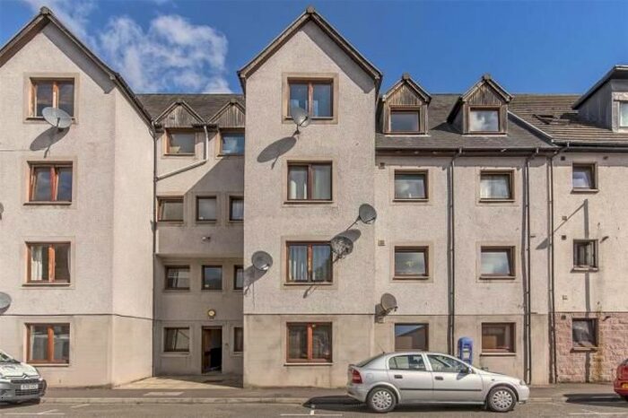 2 Bedroom Flat To Rent In Kings Court, South William St, Perth, PH2