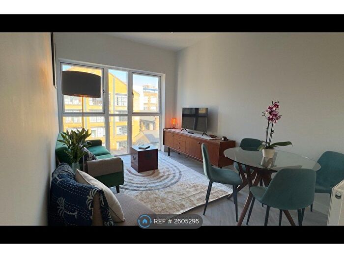 1 Bedroom Flat To Rent In Venture Court, London, SE1