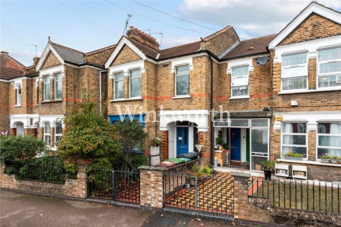 2 Bedroom Flat To Rent In Grove Road, London, N15